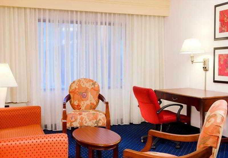 Best Western Plus Elgin - Chicago West Dundee Habitación foto
